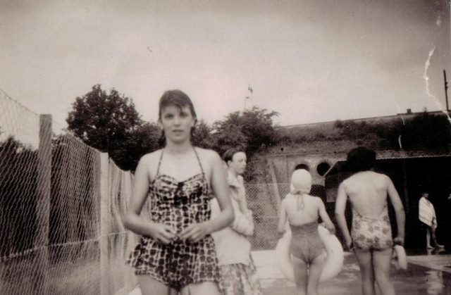 [Ledbury Swimming Baths]