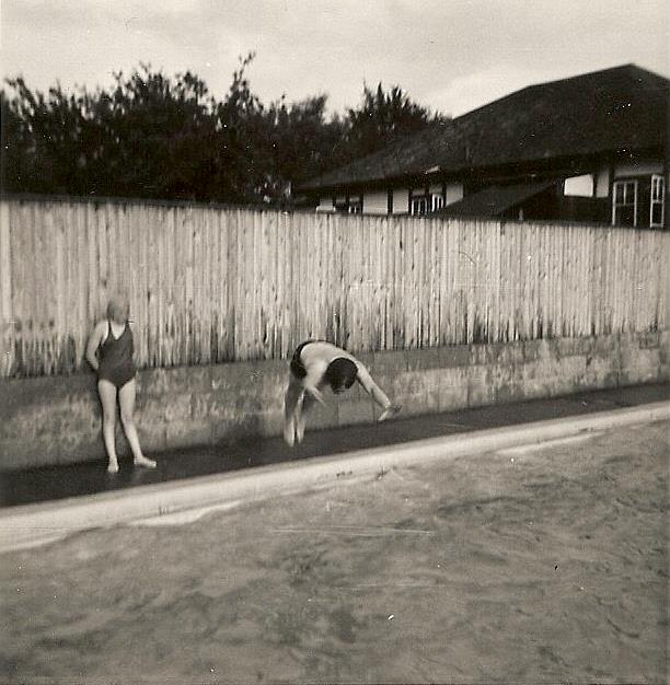 [Ledbury Swimming Baths]